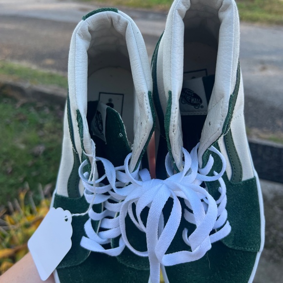 Vans High Tops Mens 6.5 Women's 8.0 US Sizes Dark Green Off White NWOT - Picture 8 of 8